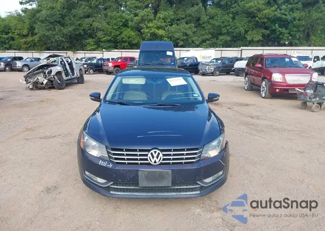 2013 Volkswagen Passat 2.5L Sel Premium from USA, damaged, VIN 1VWCH7A30DC077721